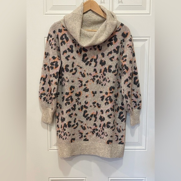 Anthropologie Emmy Cowl Neck Leopard/Animal Print Tunic Sweater Size XS - Picture 2 of 15